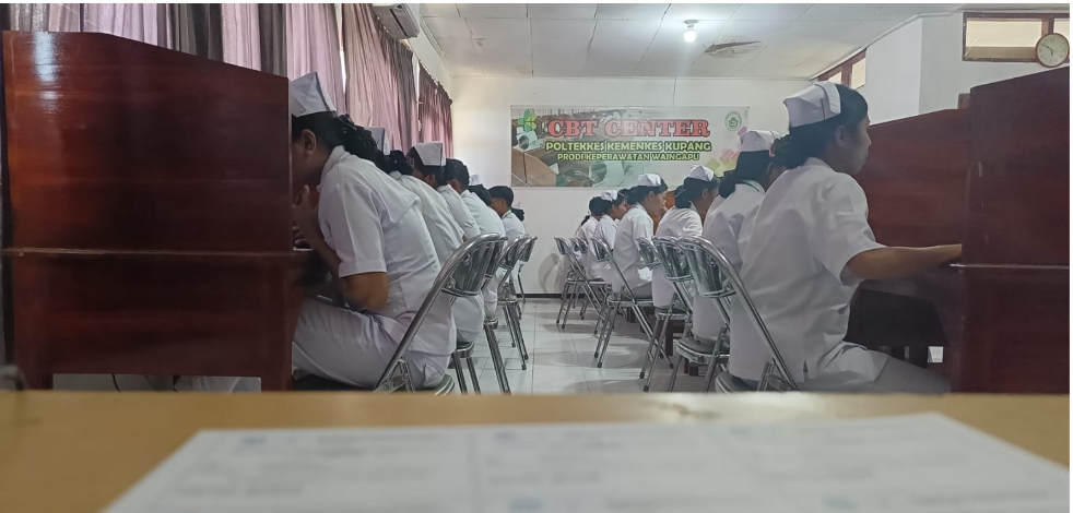 Mahasiswa Program Studi Keperawatan Waingapu Mengikuti Uji Kompetensi Nasional Periode 3 Tahun 2026